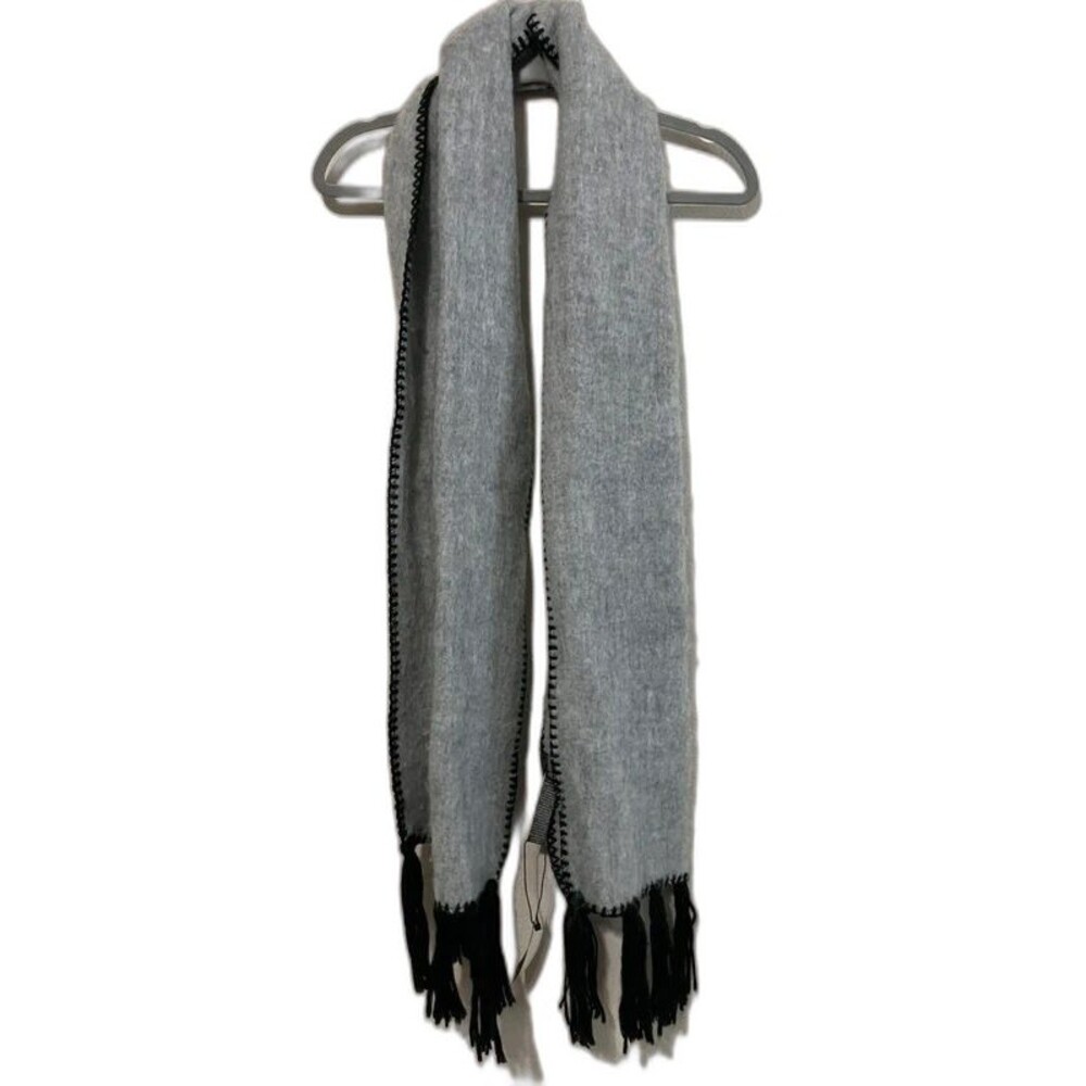 Vince Camuto gray scarf cozy outdoor black tassels large new